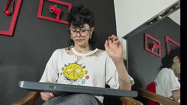 trinitty online show from December 17, 7:26 pm