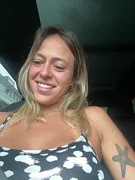 Snapshot of Gipoltergeist chatting on January 30, 8:10 pm Gipoltergeist online show from January 30, 8:10 pm