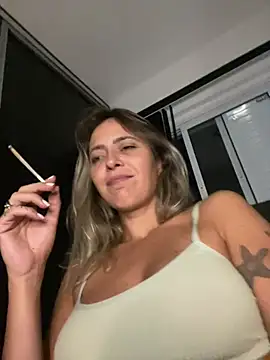 Snapshot of Gipoltergeist chatting on March 20, 4:40 am Gipoltergeist online show from March 20, 4:40 am