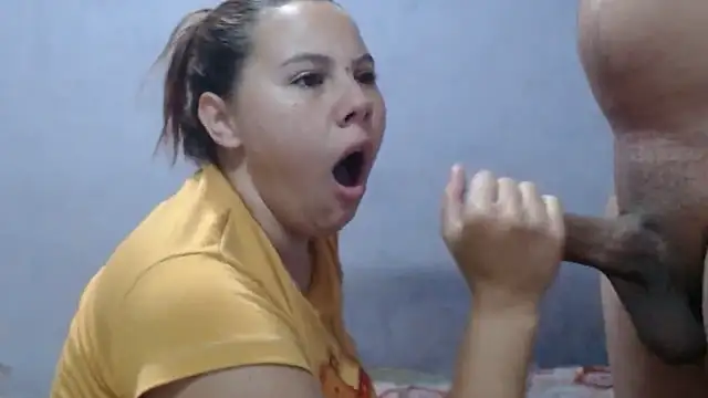 Snapshot of sexy_couple29 chatting on December 18, 3:58 am sexy couple29 online show from December 18, 3:58 am