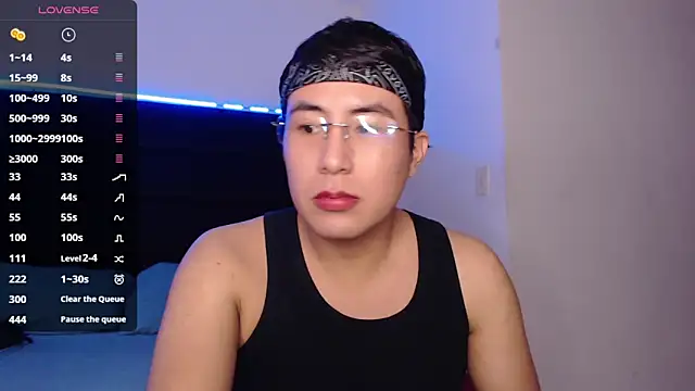 andrewmhilton  online show from February 25, 9:46 pm