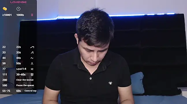 andrewmhilton  online show from March 6, 1:05 am