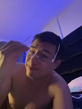 andrewmhilton  online show from March 6, 8:08 am