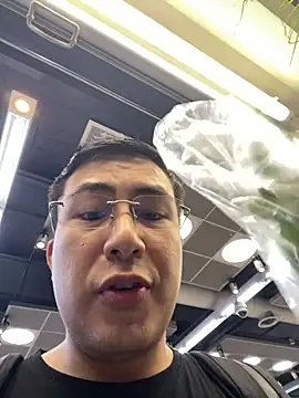 andrewmhilton  online show from March 10, 8:01 pm