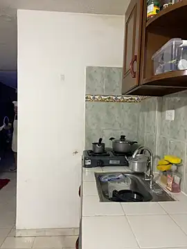 andrewmhilton  online show from March 11, 1:37 am