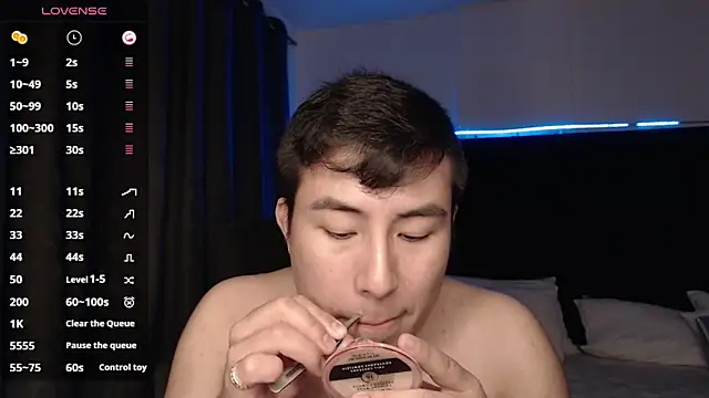 andrewmhilton  online show from November 5, 6:02 am