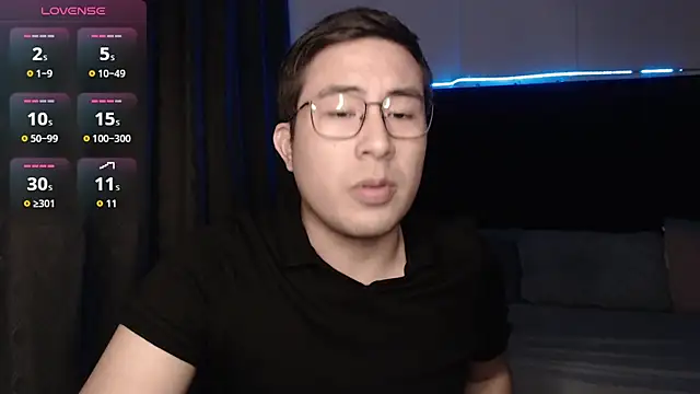 andrewmhilton  online show from November 28, 6:27 am