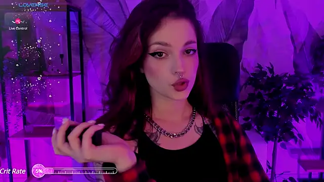 BratzieDarsie online show from December 28, 8:05 am