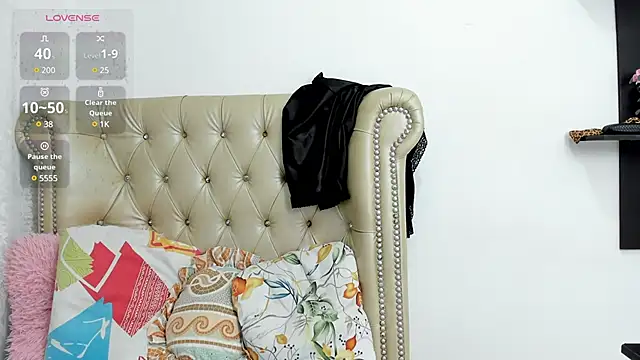 MatureHorny 70 online show from March 11, 11:37 pm