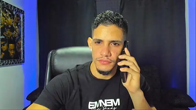 jhonnysnow17 online show from November 8, 11:03 pm