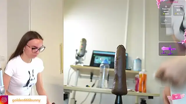 Miss69Ri99 online show from January 4, 8:37 pm