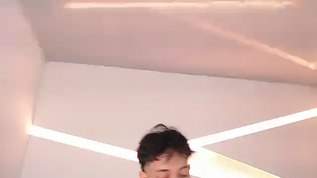 hot little bunny online show from January 12, 8:25 pm