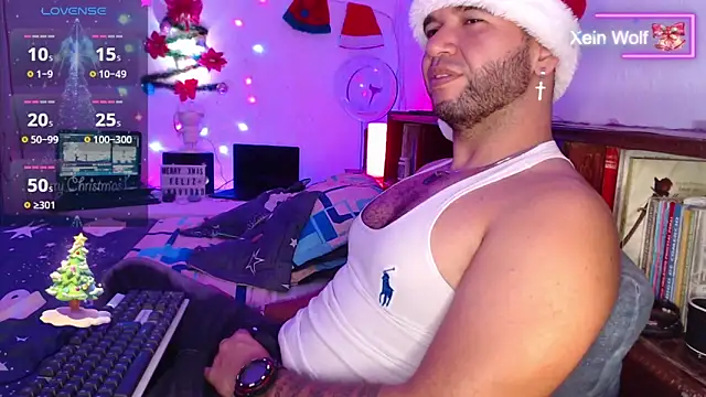 Snapshot of Xein_WoIf chatting on December 18, 2:32 am Xein WoIf online show from December 18, 2:32 am
