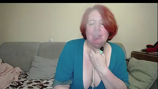 NikolRedMilf online show from September 11, 9:37 pm