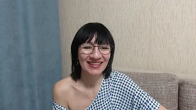 Erica95Bloom online show from February 18, 8:03 pm