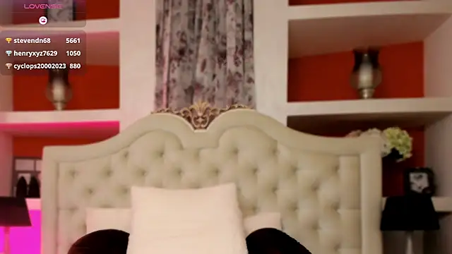 Snapshot of RagazzaBella chatting on March 12, 11:31 am RagazzaBella online show from March 12, 11:31 am