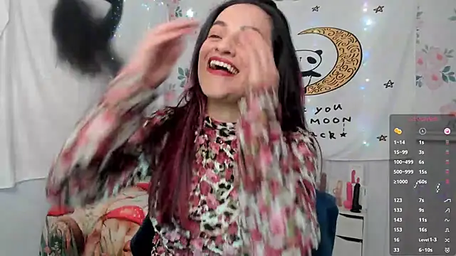 Snapshot of LovelyAzucena chatting on January 29, 2:21 pm LovelyAzucena online show from January 29, 2:21 pm