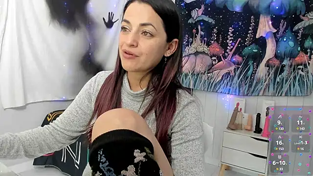 Snapshot of LovelyAzucena chatting on February 18, 6:04 pm LovelyAzucena online show from February 18, 6:04 pm