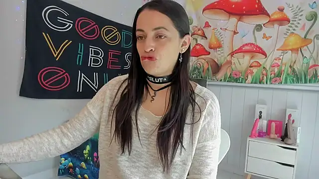 Snapshot of LovelyAzucena chatting on October 28, 2:31 pm LovelyAzucena online show from October 28, 2:31 pm