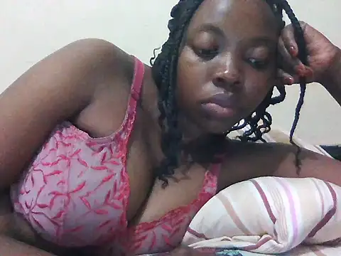 Snapshot of Sexxy_blush1 chatting on September 19, 6:30 pm Sexxy blush1 online show from September 19, 6:30 pm