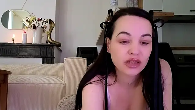 Snapshot of Lilie_romeo chatting on December 14, 11:39 am Lilie romeo online show from December 14, 11:39 am