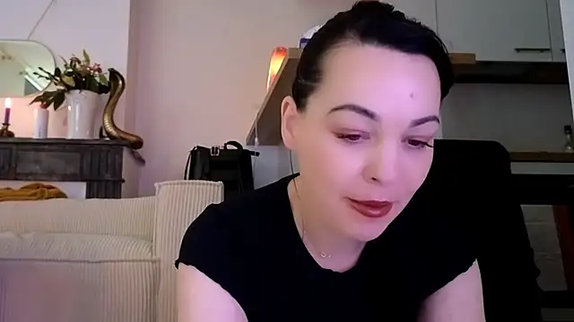 Snapshot of Lilie_romeo chatting on January 3, 11:46 am Lilie romeo online show from January 3, 11:46 am