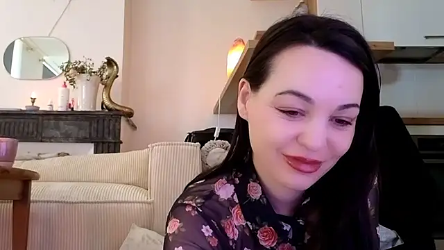 Snapshot of Lilie_romeo chatting on February 15, 12:01 pm Lilie romeo online show from February 15, 12:01 pm