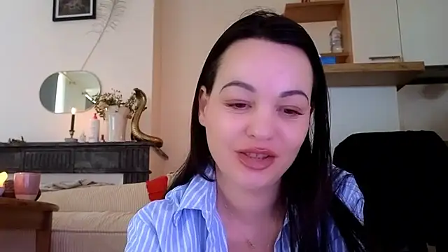 Snapshot of Lilie_romeo chatting on February 27, 11:31 am Lilie romeo online show from February 27, 11:31 am