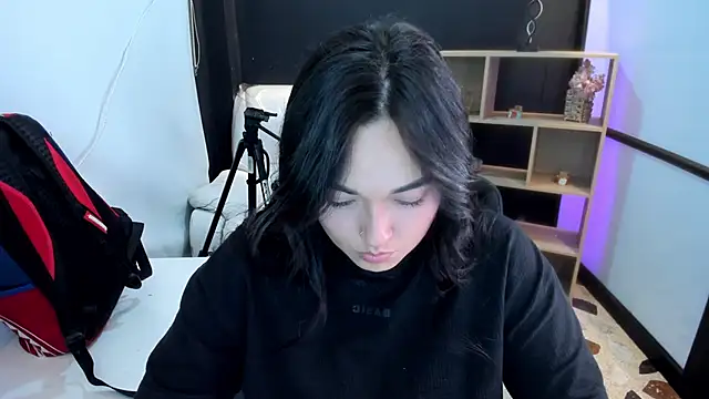 CelesteBrucee online show from December 19, 1:07 am