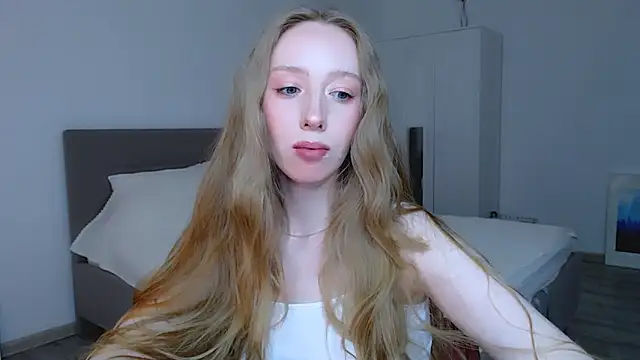 Luna insniity online show from December 9, 8:33 pm