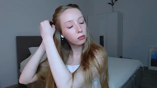 Luna insniity online show from February 20, 8:03 pm