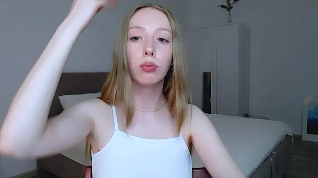 Luna insniity online show from February 20, 11:32 pm