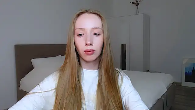 Luna insniity online show from February 27, 10:53 pm