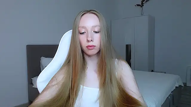 Luna insniity online show from September 8, 8:08 pm