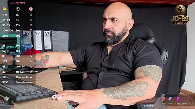 JD-69 online show from November 13, 7:02 pm