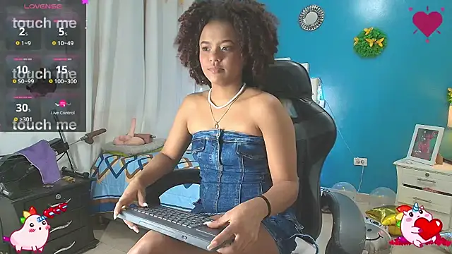 Snapshot of Eylend_Lisboa chatting on March 20, 1:15 pm Eylend Lisboa online show from March 20, 1:15 pm