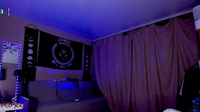 wet dream  online show from February 22, 7:03 pm