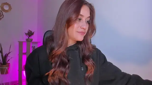 Snapshot of aliss_ev chatting on January 20, 6:21 pm aliss ev online show from January 20, 6:21 pm