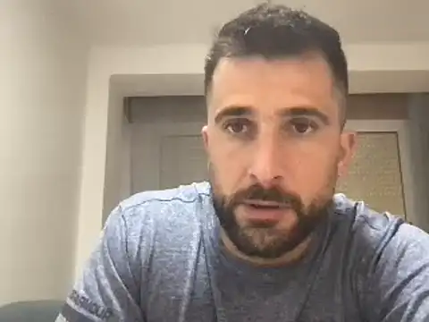 Snapshot of alex877x chatting on December 2, 12:18 pm alex877x online show from December 2, 12:18 pm