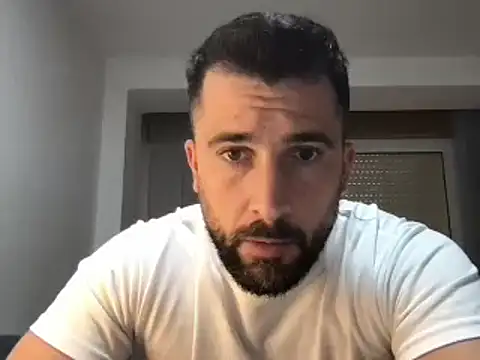 Snapshot of alex877x chatting on December 5, 8:44 am alex877x online show from December 5, 8:44 am