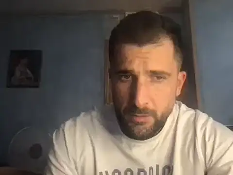 Snapshot of alex877x chatting on January 11, 4:25 pm alex877x online show from January 11, 4:25 pm