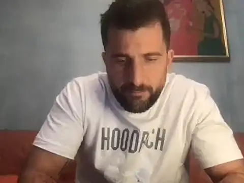 Snapshot of alex877x chatting on January 17, 12:52 pm alex877x online show from January 17, 12:52 pm