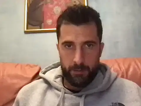 Snapshot of alex877x chatting on January 26, 2:19 pm alex877x online show from January 26, 2:19 pm