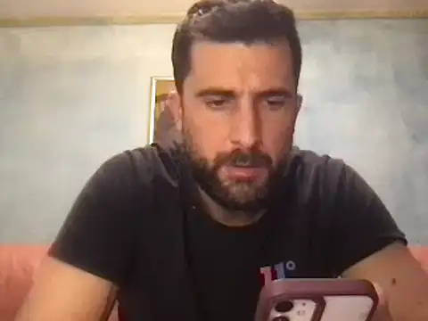 Snapshot of alex877x chatting on January 27, 12:48 pm alex877x online show from January 27, 12:48 pm