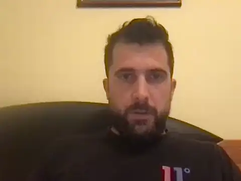 Snapshot of alex877x chatting on January 29, 10:58 am alex877x online show from January 29, 10:58 am