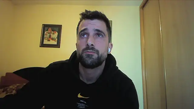 Snapshot of alex877x chatting on March 14, 10:05 pm alex877x online show from March 14, 10:05 pm