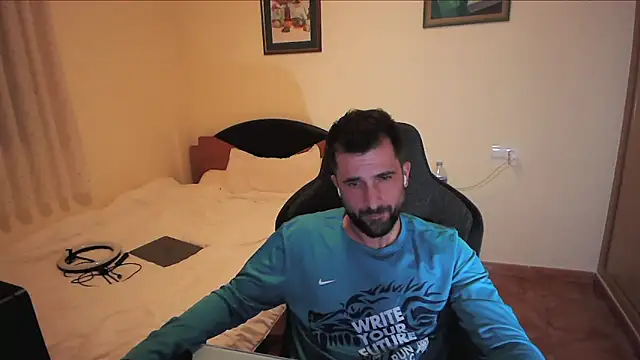 Snapshot of alex877x chatting on March 20, 11:34 pm alex877x online show from March 20, 11:34 pm