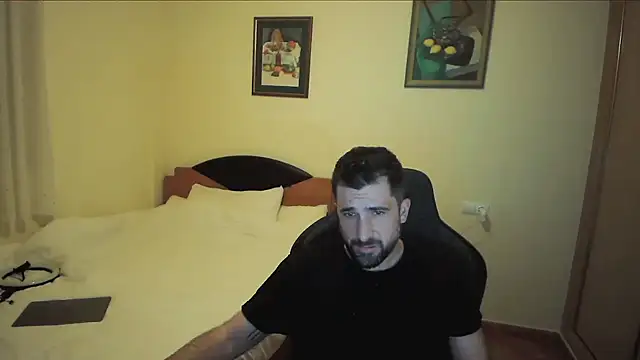 Snapshot of alex877x chatting on March 21, 3:46 pm alex877x online show from March 21, 3:46 pm