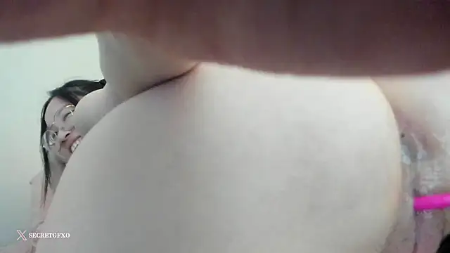 Snapshot of secretgirlfriendxo chatting on January 29, 4:41 pm secretgirlfriendxo online show from January 29, 4:41 pm