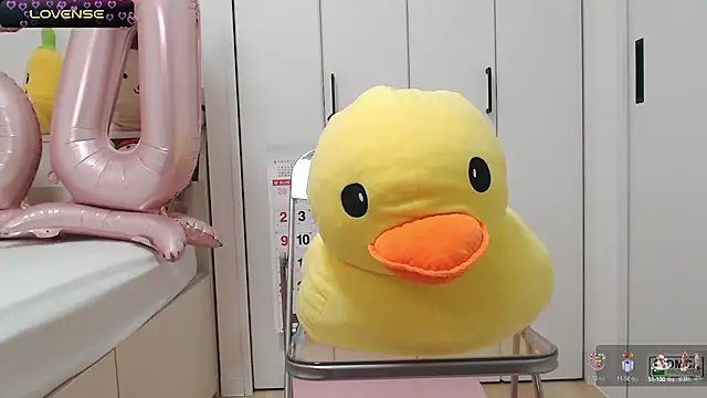 SUZU  online show from February 22, 9:15 pm